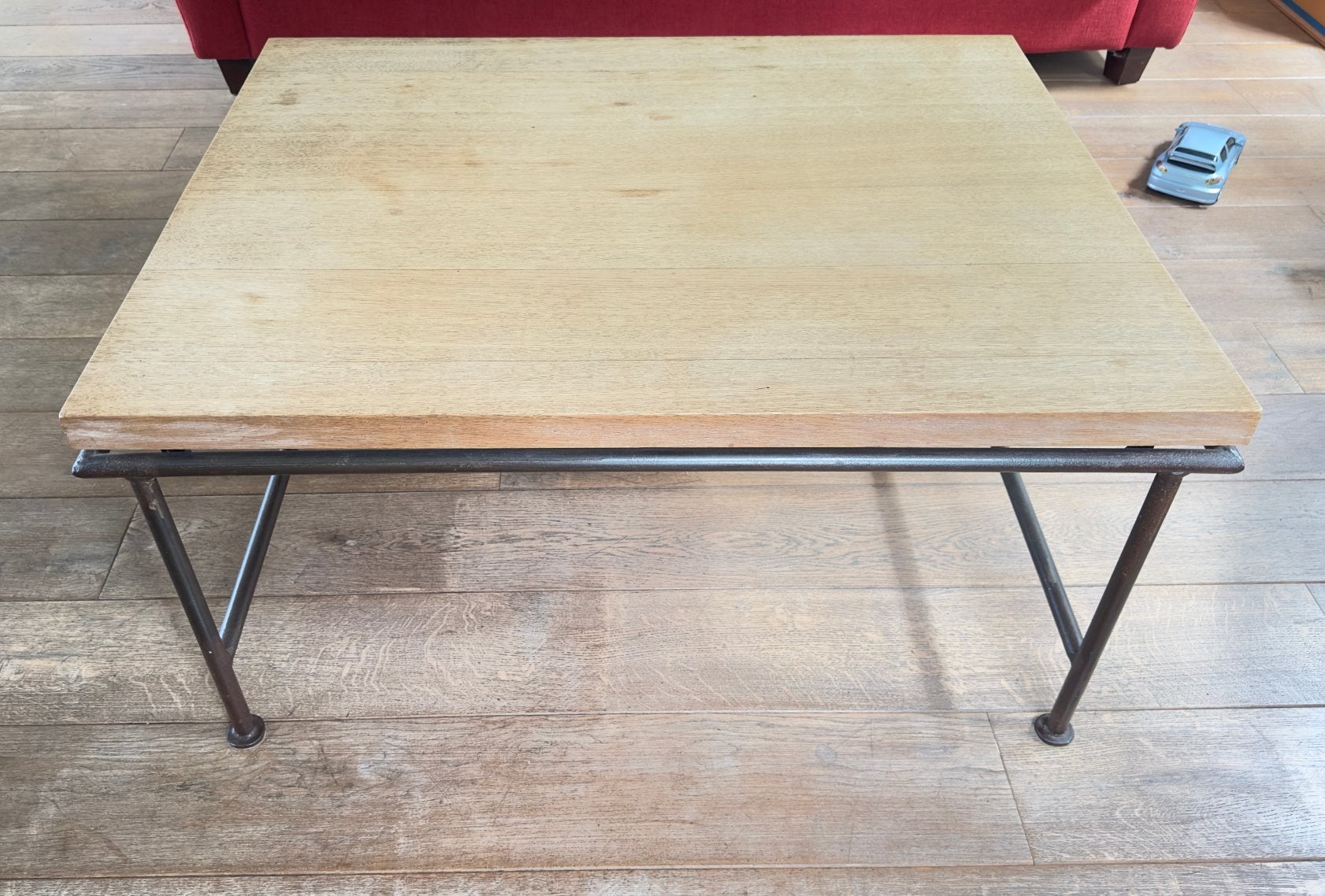 Salontafel eiken blad met stalen onderstel, Ophalen, 100 tot 150 cm, 50 tot 100 cm, Zo goed als nieuw