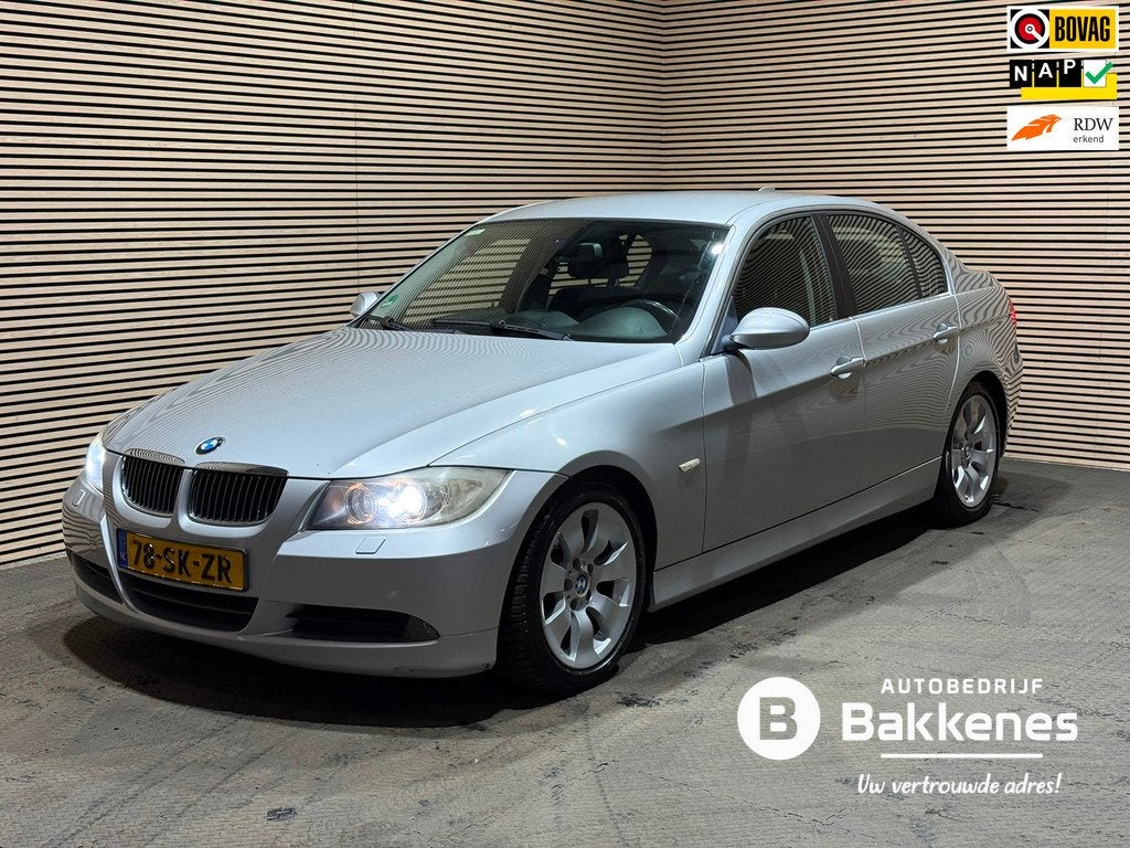 BMW 3-serie 325i High Executive | Airco | Cruise | Navi, Auto's, BMW, Automaat, 745 kg, Achterwielaandrijving, Gebruikt