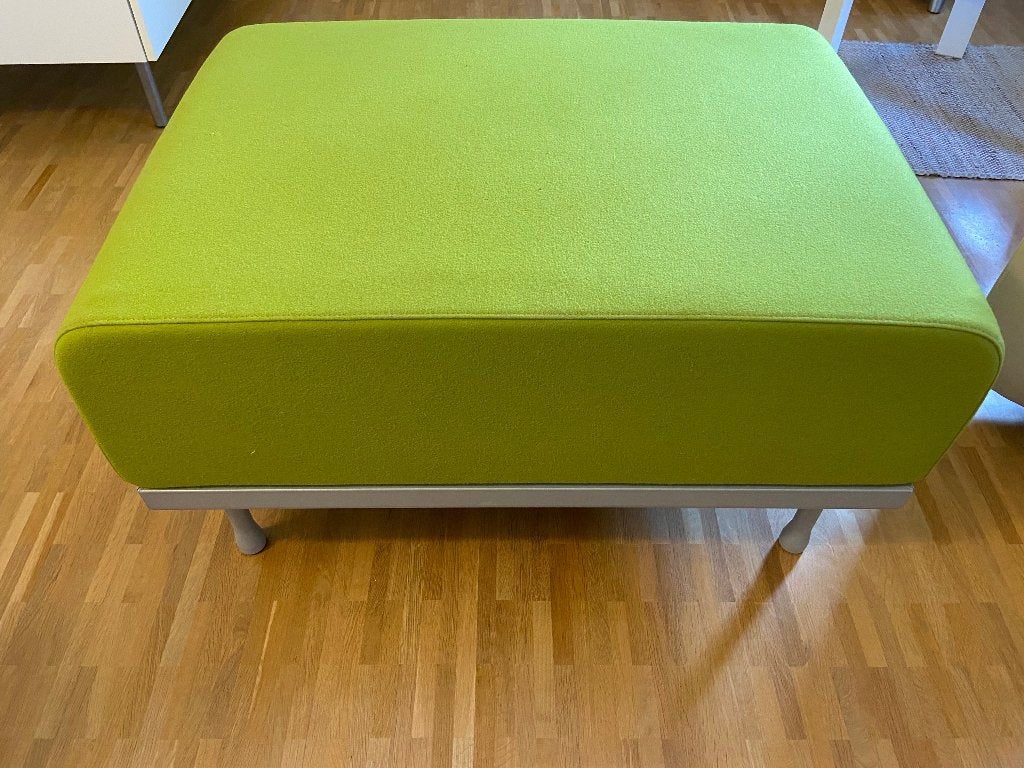 Artifort hocker/poef/ voetenbank uit reflex serie, Huis en Inrichting, Ophalen, Modern/ minimalistisch, 75 tot 100 cm, Zo goed als nieuw