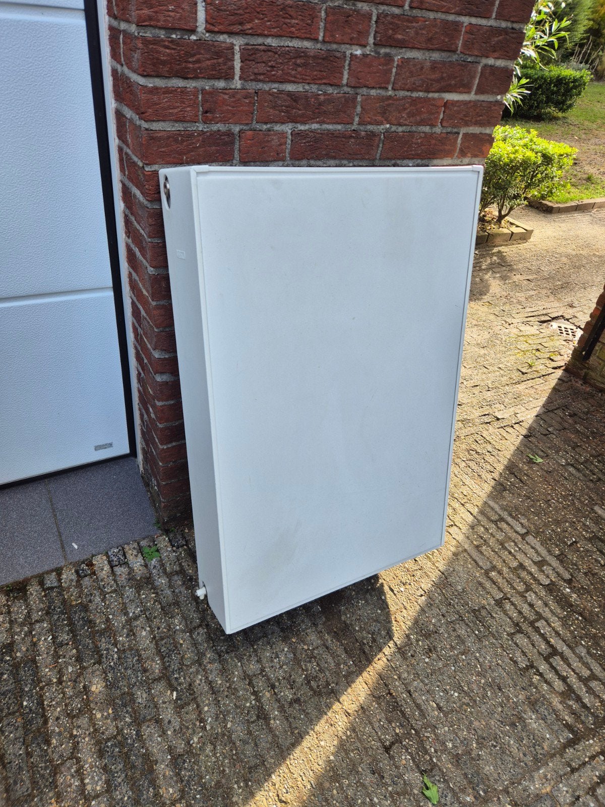 Gebruikte radiator 900x600x160 met 3 rijen lamellen, Doe-het-zelf en Verbouw, Ophalen, Gebruikt, Radiator, 60 tot 150 cm