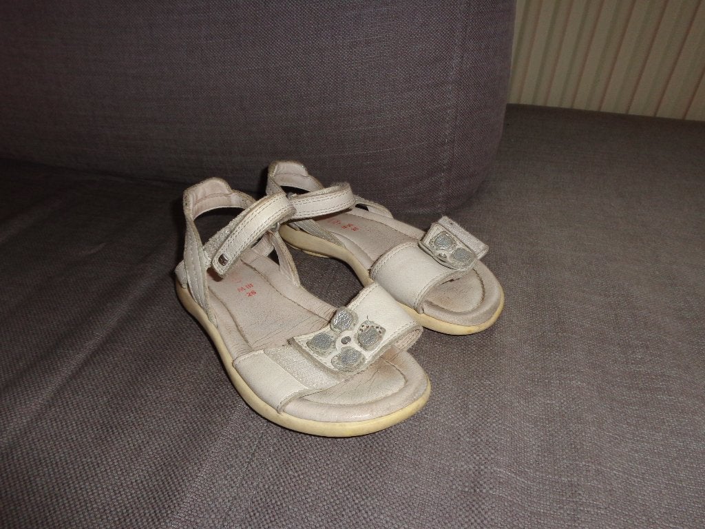 witte meisjessandalen van ELEFANTEN, maat 26, Gebruikt, Meisje, Schoenen, Ophalen of Verzenden