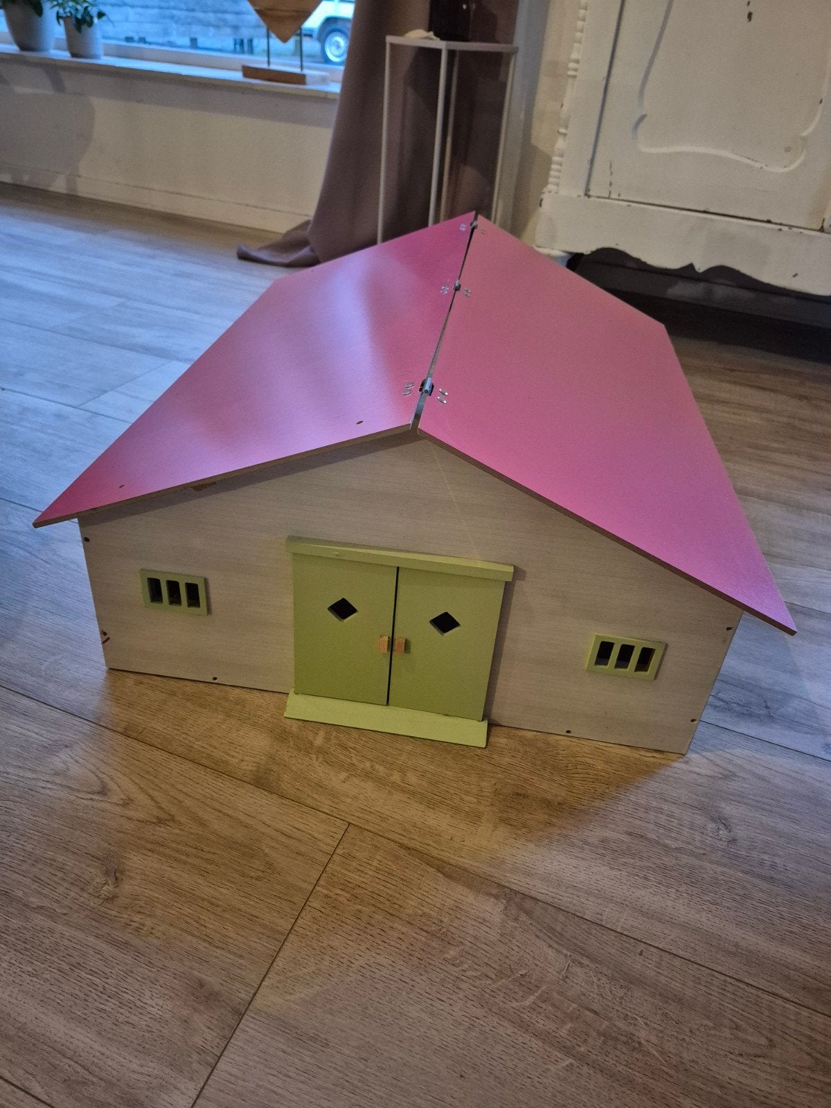 Kids Globe Paardenstal met 7 stallen voor Siku/Schleich, Ophalen, Gebruikt, Jongen of Meisje