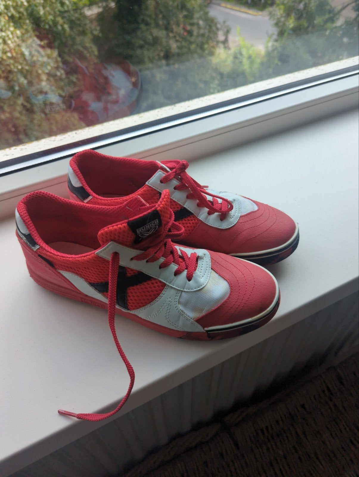Munich Sportschoenen - Maat 42 - Rood, Ophalen of Verzenden