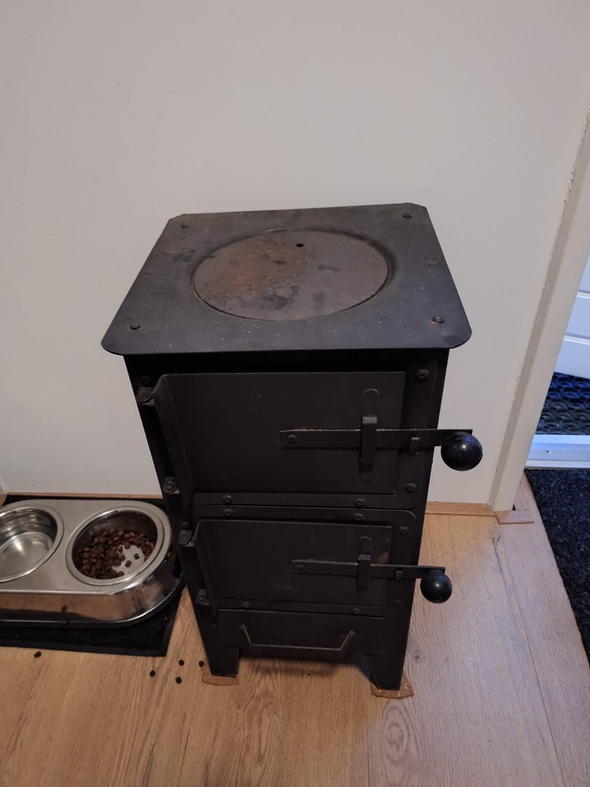 Te koop:nette en compacte Ackerman houtkachel., Ophalen, Gebruikt