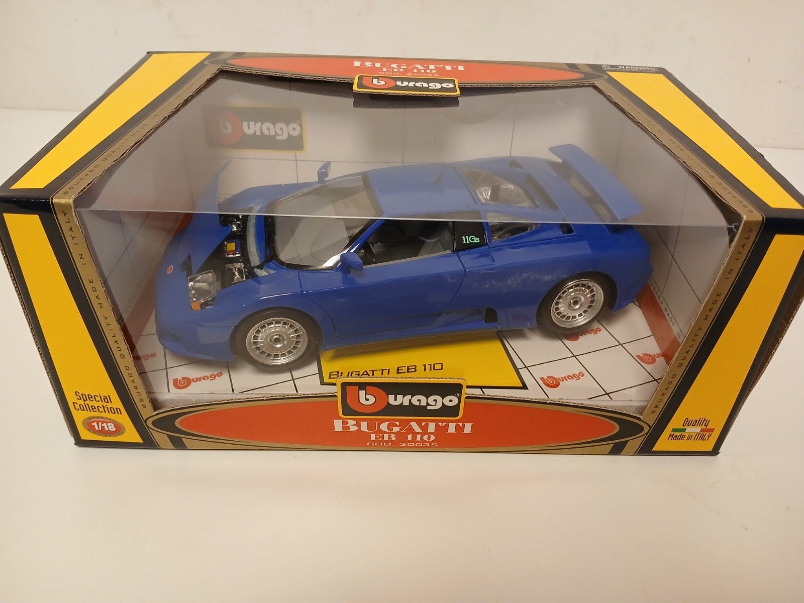 Bburago bugatti EB110 schaalmodel 1/18 blauw, Hobby en Vrije tijd, Modelauto's | 1:18, Ophalen of Verzenden