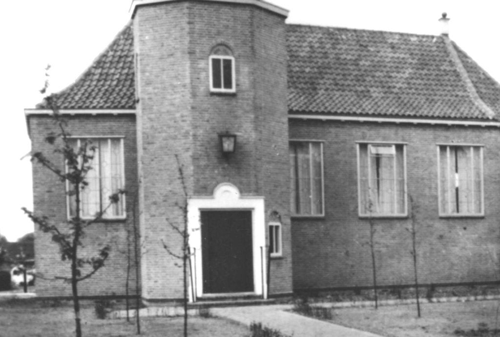 700326	Vrouwenpolder	ZL 1972 Geref Kerk Pastorie	Gelopen, Ophalen of Verzenden, 1960 tot 1980, Gelopen, Zeeland