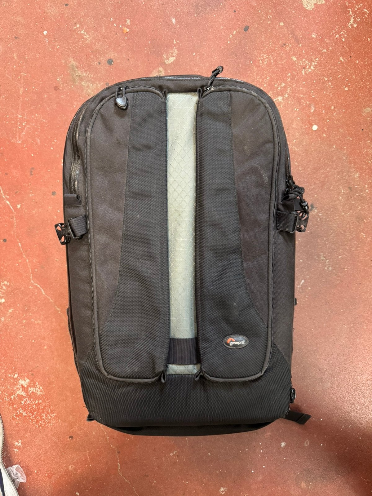 Lowepro Vertex 300 AW, Lowepro, Rugtas, Zo goed als nieuw, Zwart