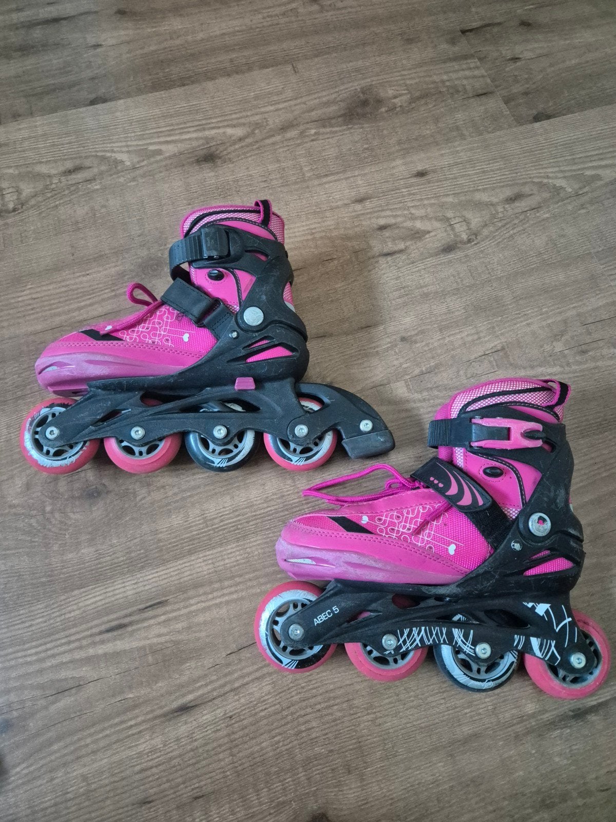 Verstelbare skeelers, roze maat 29-33, gebruikt, Sport en Fitness, Overige merken, Kinderen, Ophalen of Verzenden, Inline skates 4 wielen