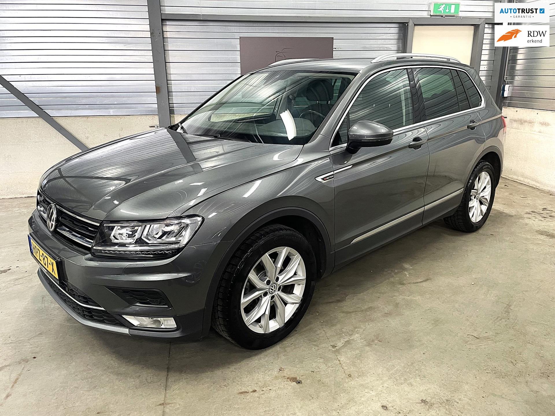 Volkswagen TIGUAN 1.4 TSI 4Motion 2000kg trekgewicht ACC car, Stof, Gebruikt, Euro 6, 4 cilinders