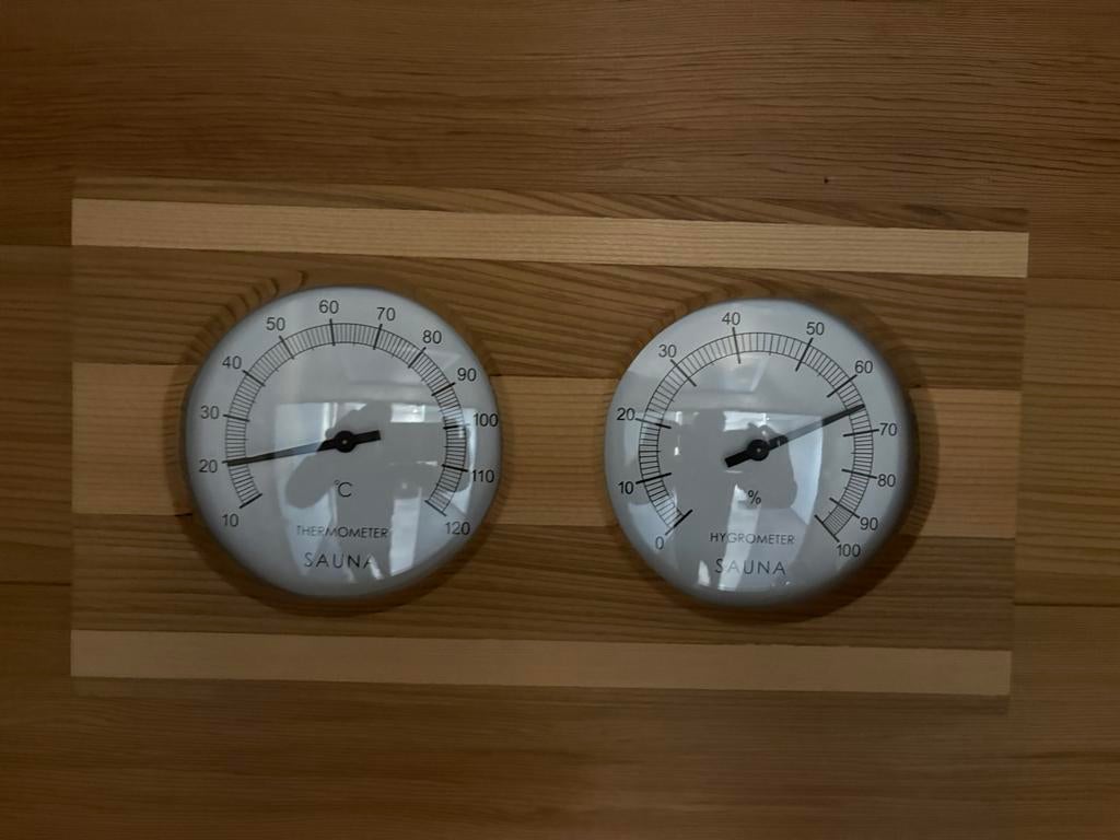 Finse Infrarood Sauna met Korte, Midden en Lange Golf, Ophalen, Gebruikt, Infrarood, Complete sauna
