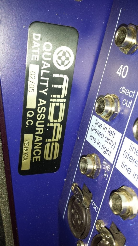 Midas Verona V400 Mengpaneel - 40 Kanalen met Flightcase, Muziek en Instrumenten, Ophalen, Gebruikt, 20 kanalen of meer, Microfooningang