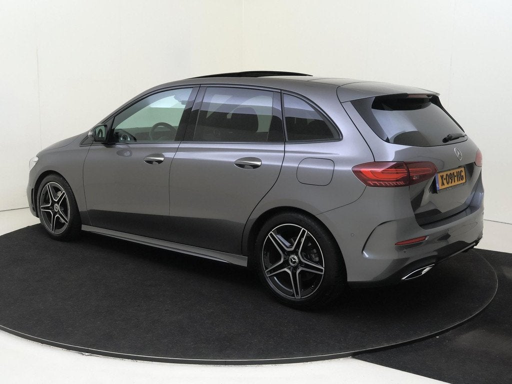 Mercedes-Benz B-klasse 200 AMG Line Panoramadak / Keyless /, Auto's, Mercedes-Benz, 745 kg, Gebruikt, Euro 6, 4 cilinders