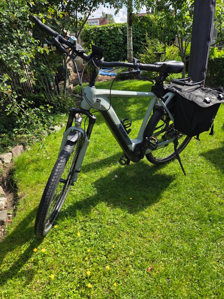 Cube Kathmandu Pro E-bike 54cm, Bosch CX, Shimano Deore, Gebruikt, 51 tot 55 cm, 50 km per accu of meer, Ophalen