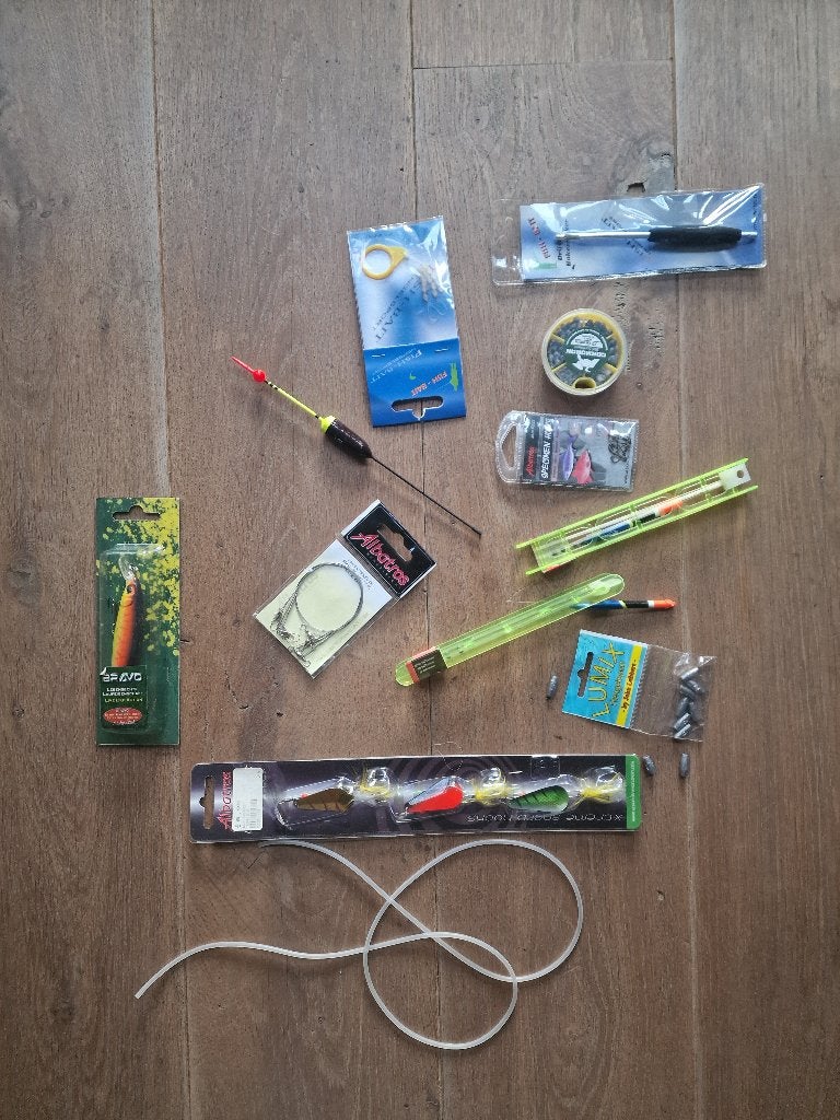 Hengel dobbers, loodjes en kunstaas onderdelen, Ophalen of Verzenden, Nieuw