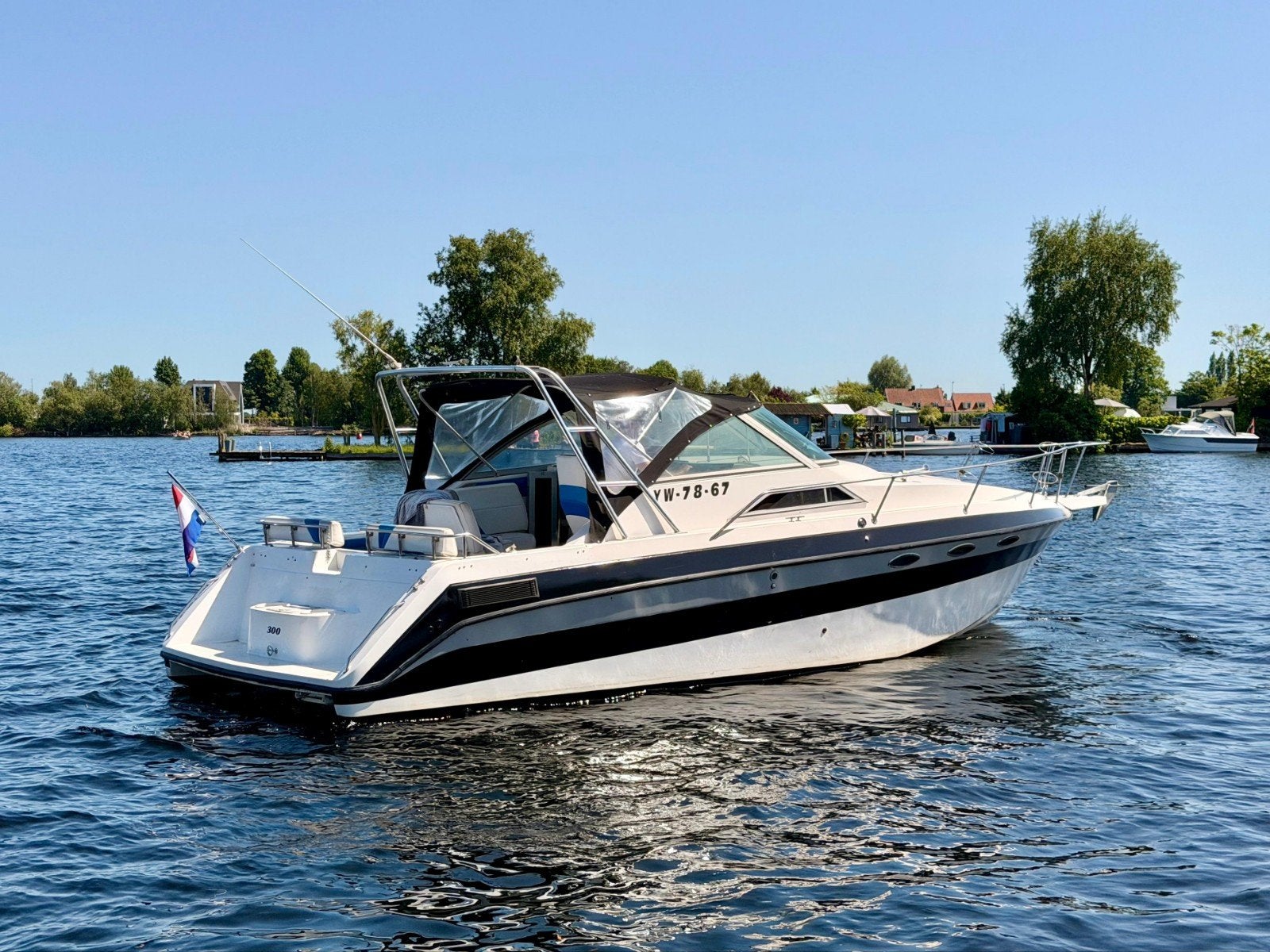 Invader 300 speedboot dubbele mercruiser V6 4.3L, Watersport en Boten, 10 m, Gebruikt, Binnenboordmotor, Koelkast