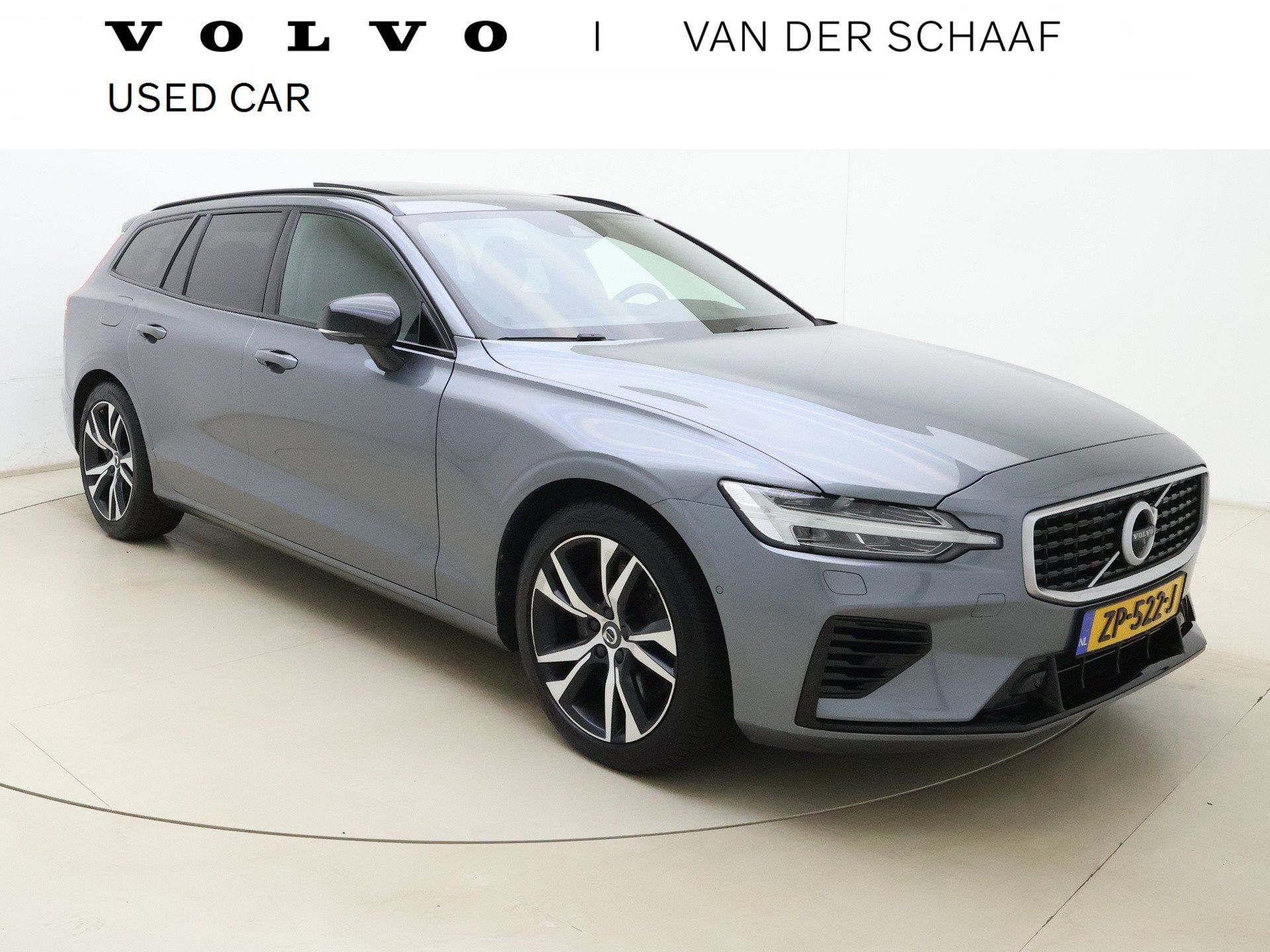 Volvo V60 T8 390PK Automaat Twin Engine AWD R-Design B&W | P, Auto's, Volvo, 4 cilinders, 1972 kg, Vierwielaandrijving, Hybride Elektrisch/Benzine