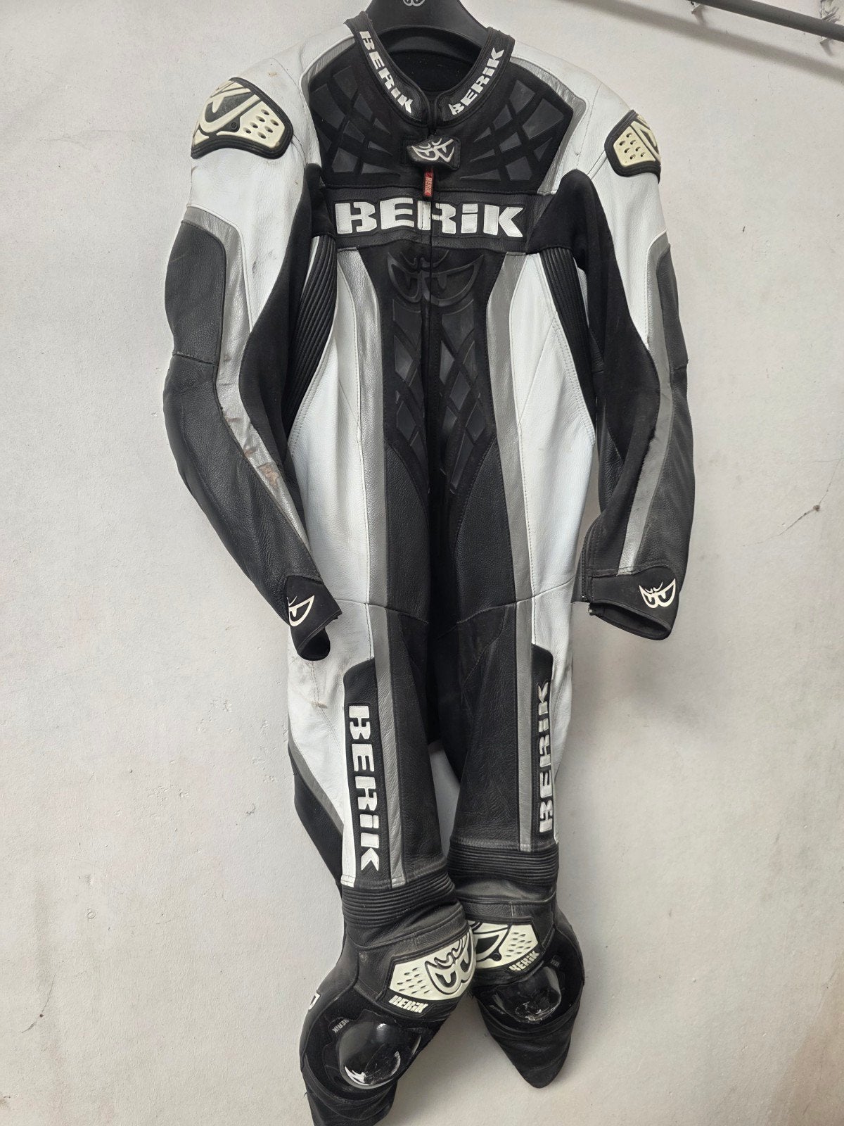 Leren motorpak Berik - Zwart/Wit, Ophalen of Verzenden, Berik, Tweedehands, Heren