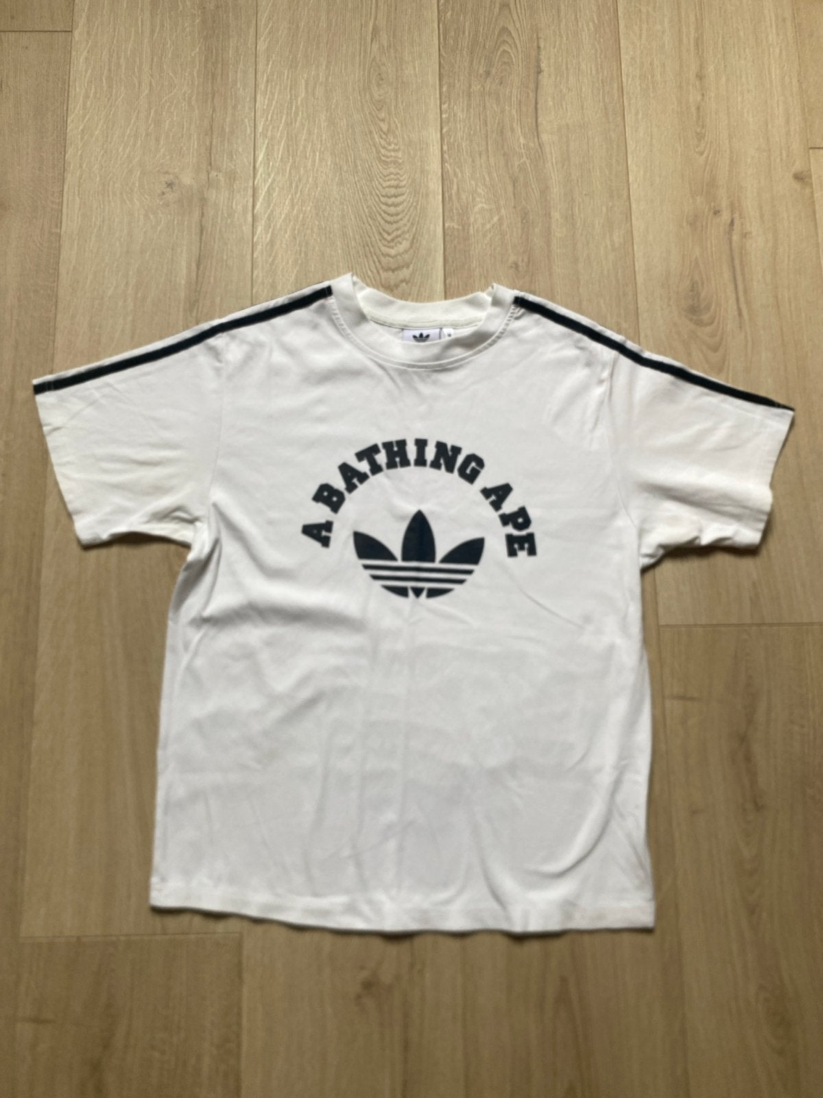Adidas x BAPE T-shirt wit maat M, Ophalen of Verzenden, Zo goed als nieuw, Maat 48/50 (M), Wit