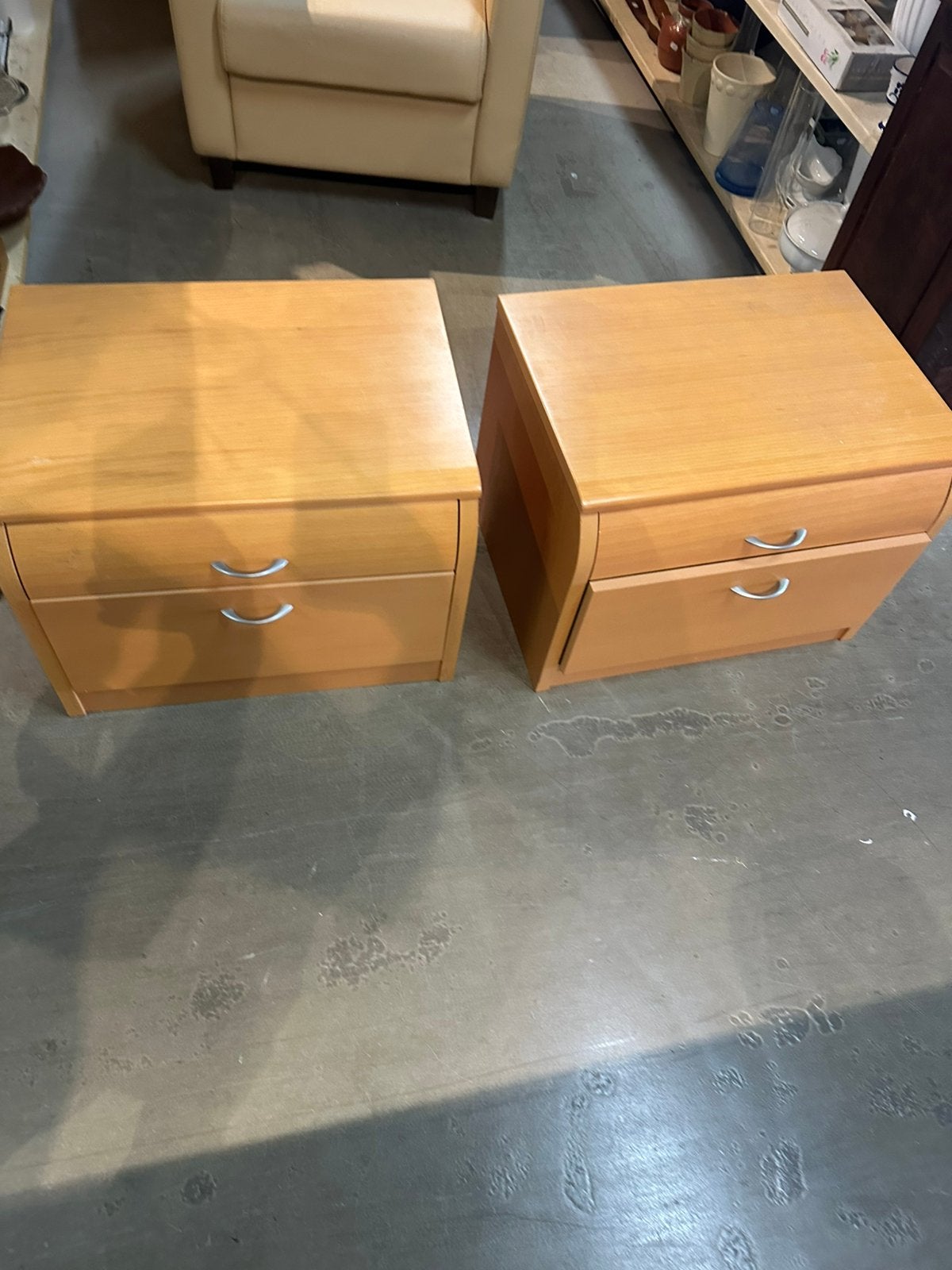 2 nachtkastjes met lades €20, Minder dan 45 cm, C, Ophalen of Verzenden, X