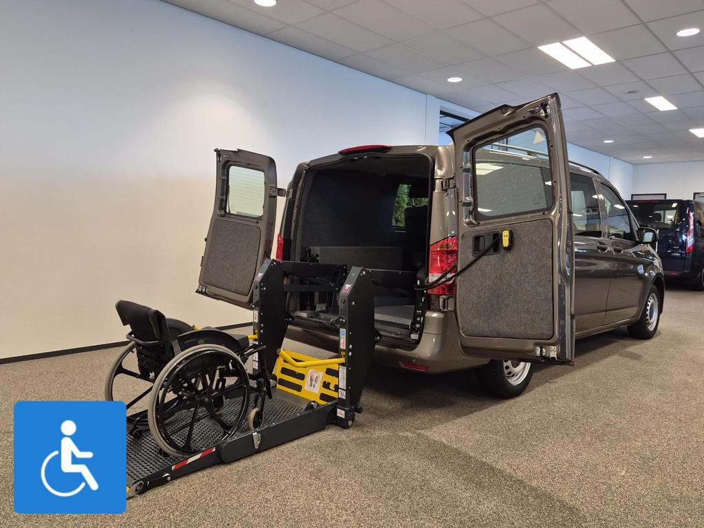 Mercedes-Benz Vito L2H1 Rolstoelbus 4+1, Auto's, Stof, Gebruikt, Zwart, 4 cilinders