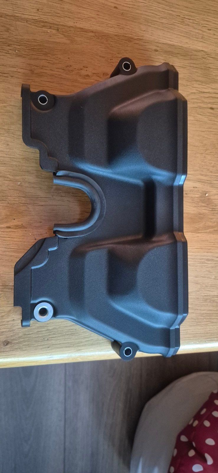 Nieuwe bovenste distributieriemkap voor Mazda B61P 10511 P-P, Auto-onderdelen, Ophalen, Nieuw, Mazda