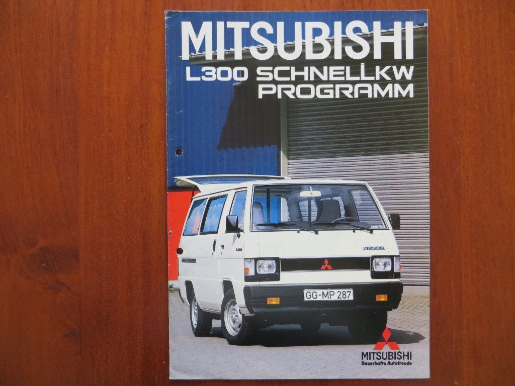 Mitsubishi L300 SchnelLkw Programm (mei 1985), Ophalen of Verzenden, Zo goed als nieuw, Mitsubishi
