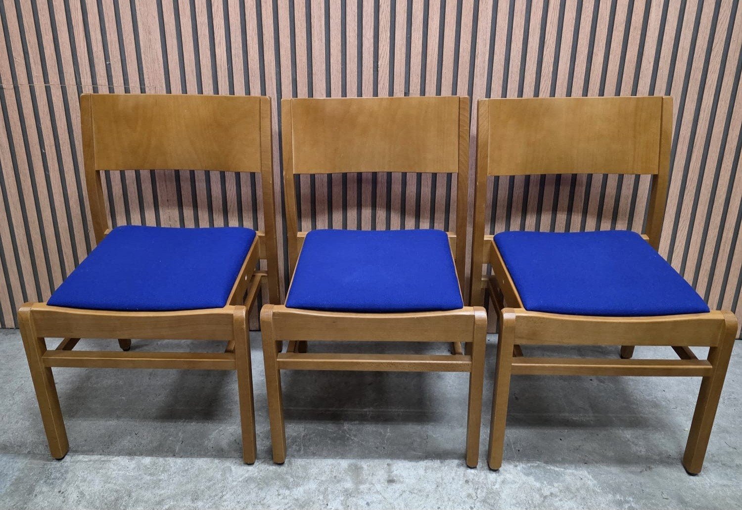 23 x Vintage houten stoelen deens cafestoelen bistro cafe, Ophalen of Verzenden, Zo goed als nieuw, Vijf, Zes of meer stoelen
