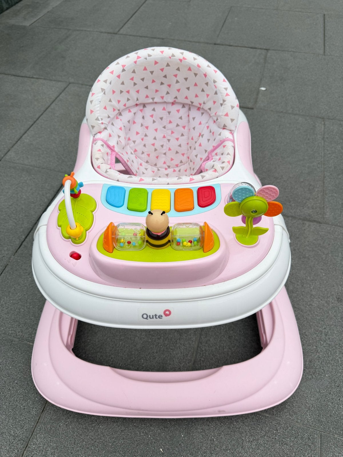 Roze Baby Walker met Speelpaneel - Qute, Ophalen, Zo goed als nieuw, Overige typen, Met licht