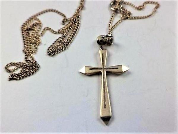 Mooi zilveren kruisje hangertje, met ketting (7932-4), Ophalen, Zo goed als nieuw, Kruis of Symbool, Zilver