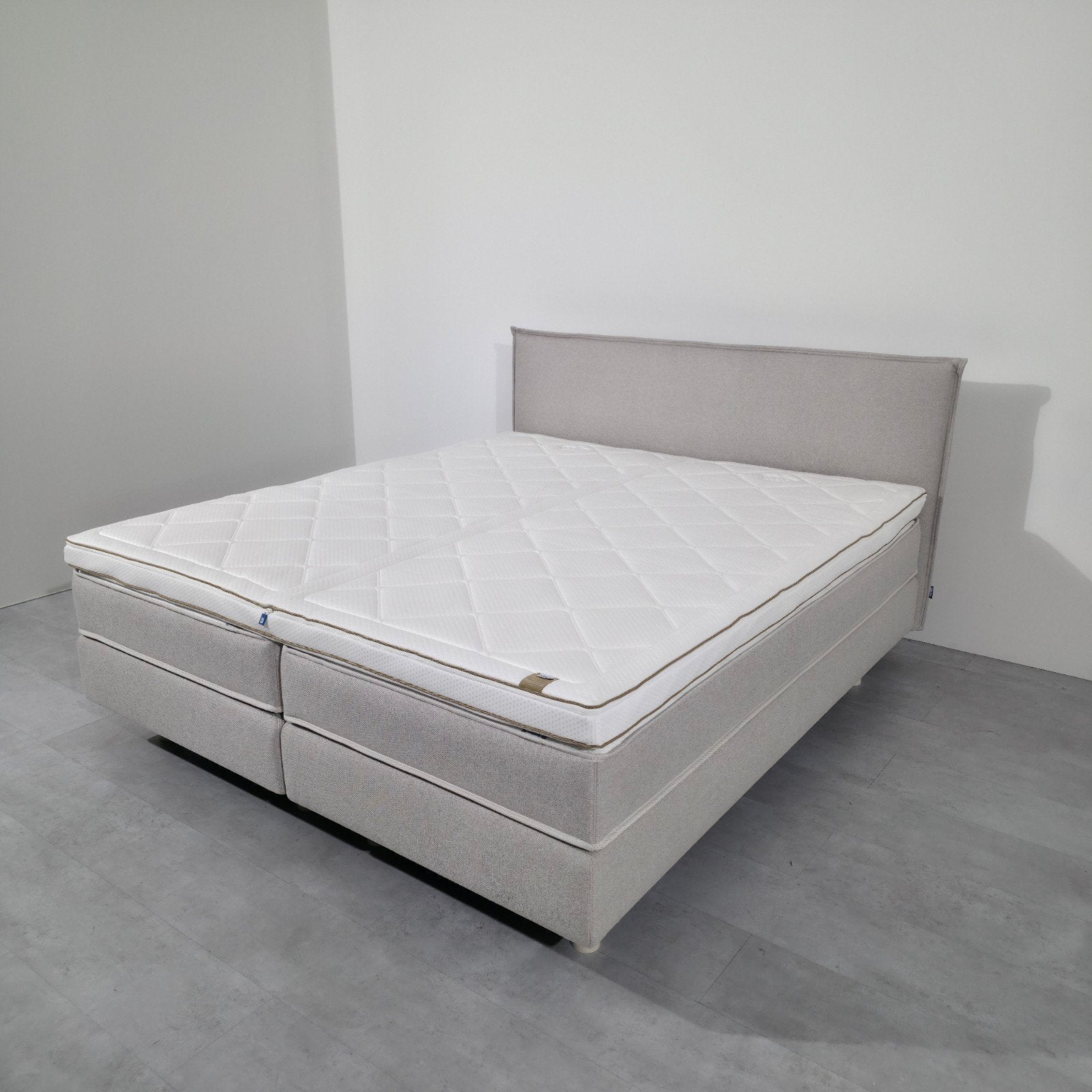 Showroom Auping Boxspring 180x200 + Prestige Top, Ophalen of Verzenden, Nieuw, Tweepersoons, 180 cm