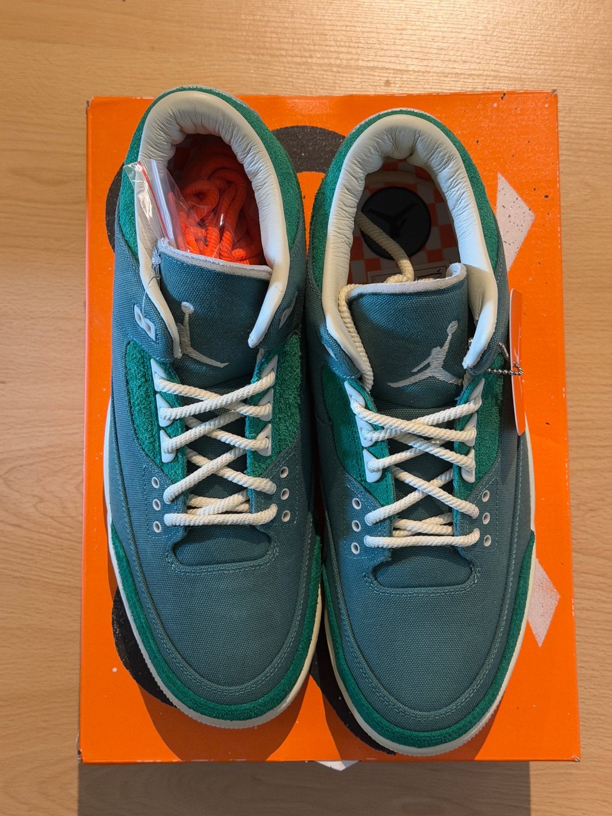 Nina Chanel Abney x Nike Air Jordan 3 “Bicoastal”, Overige kleuren, Nieuw, Ophalen of Verzenden, Sneakers of Gympen