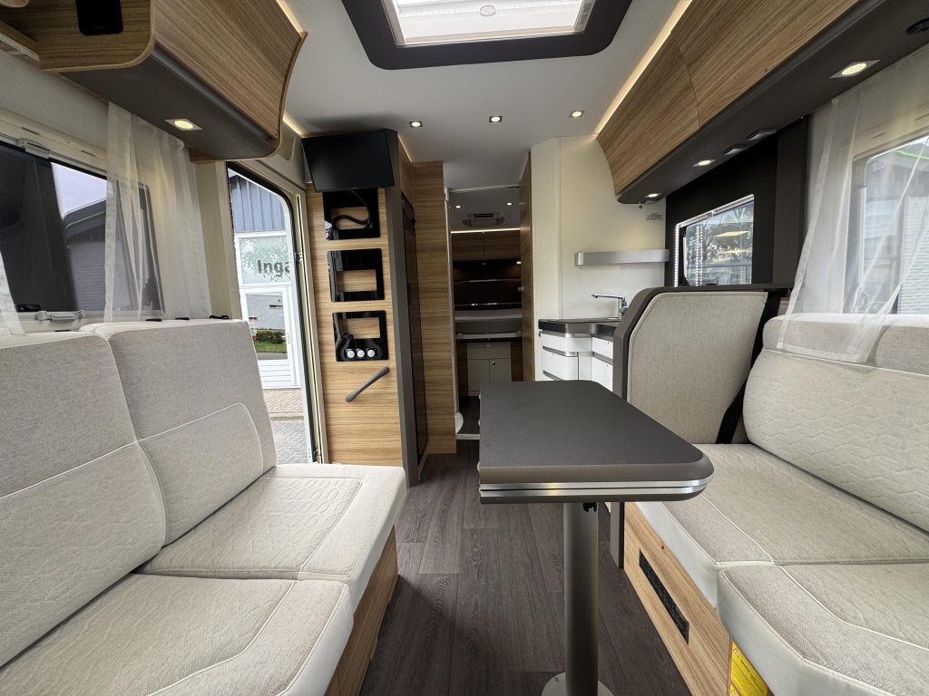 Foto 13 van Adria Sonic Plus I 700 DC - Dakairco!