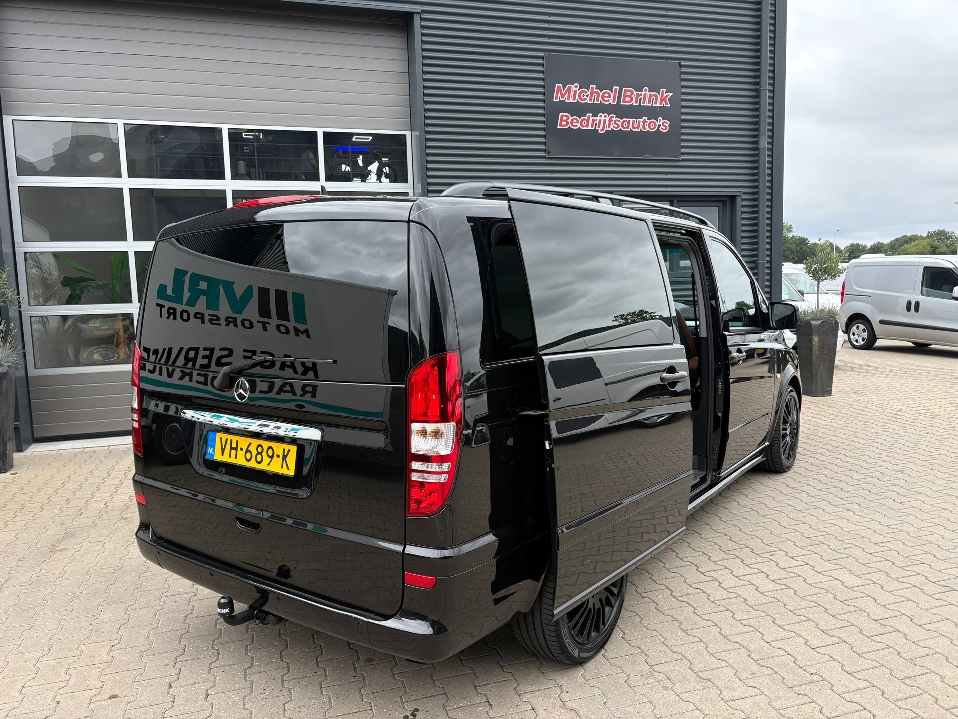 Mercedes-Benz Vito 122 CDI 320 V6 Lang Dubbele Cabine, Auto's, Automaat, Achterwielaandrijving, Gebruikt, Zwart