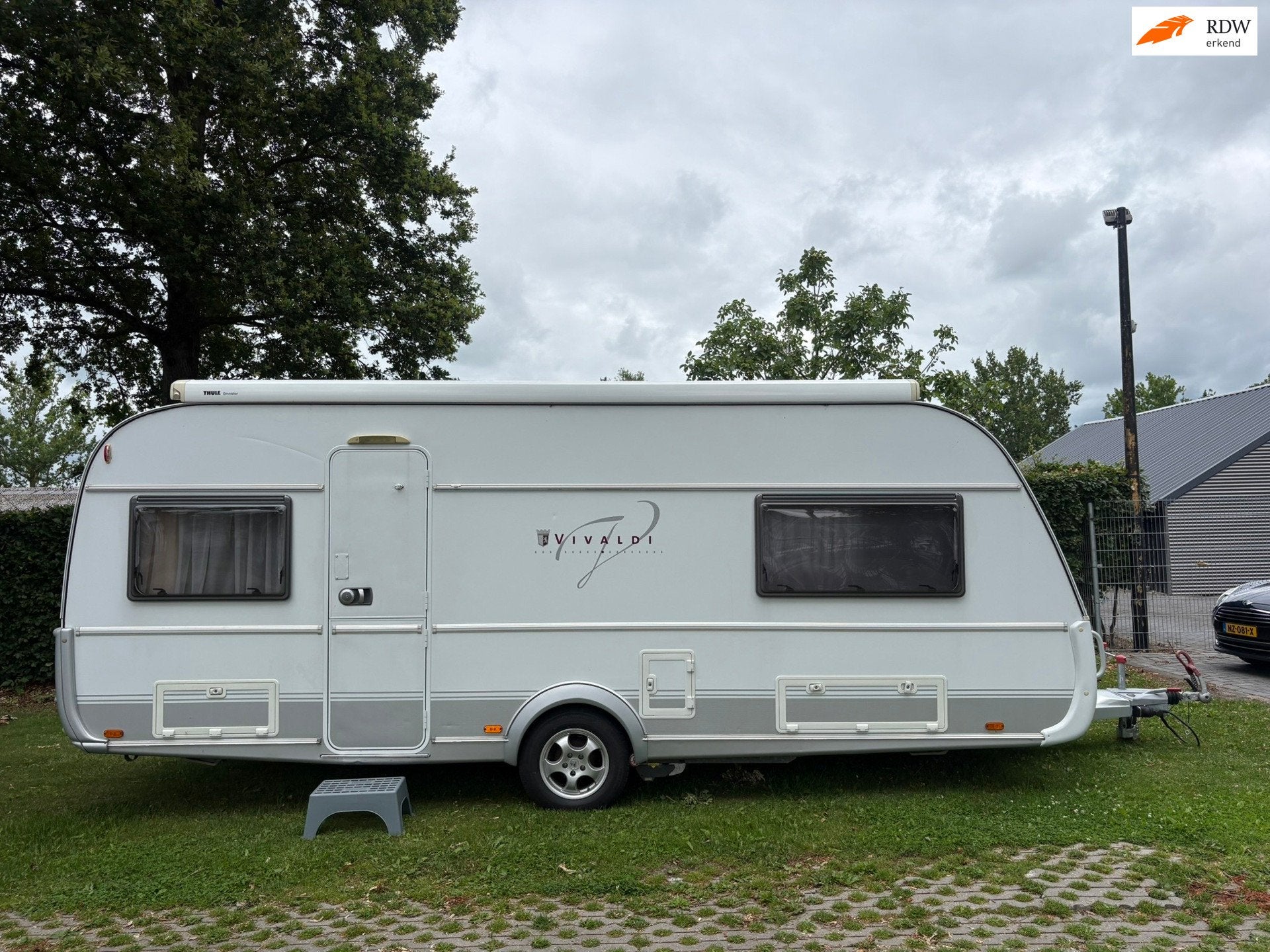 Tabbert W27550 Vivaldi -ENKELE BEDDEN-ELEKTRISCHE LUIFEL-MOV, Bedrijf, 1250 - 1500 kg, Tabbert, Mover