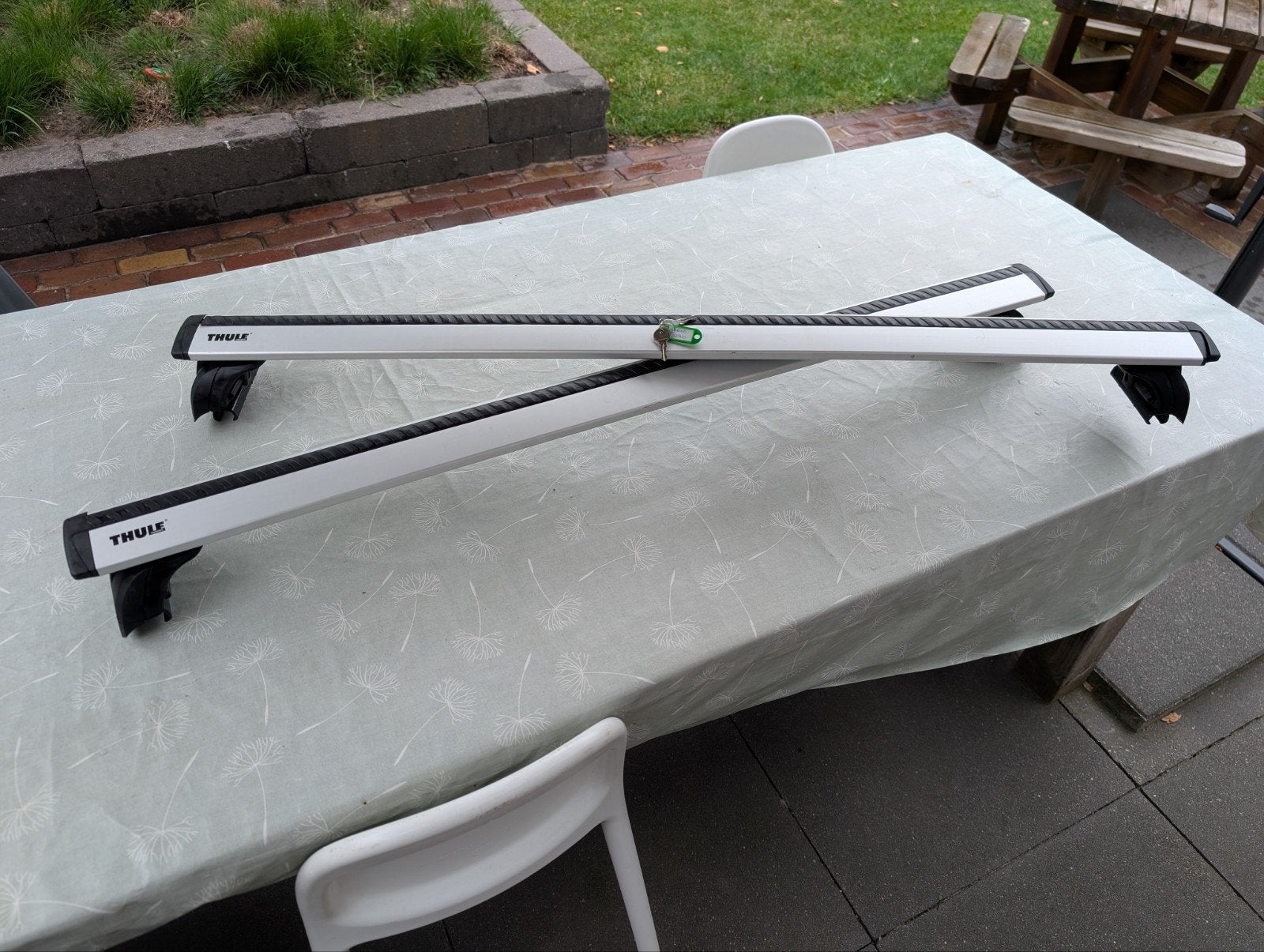 Thule WingBar + 753 dakdragers Volvo V60, Ophalen, Gebruikt