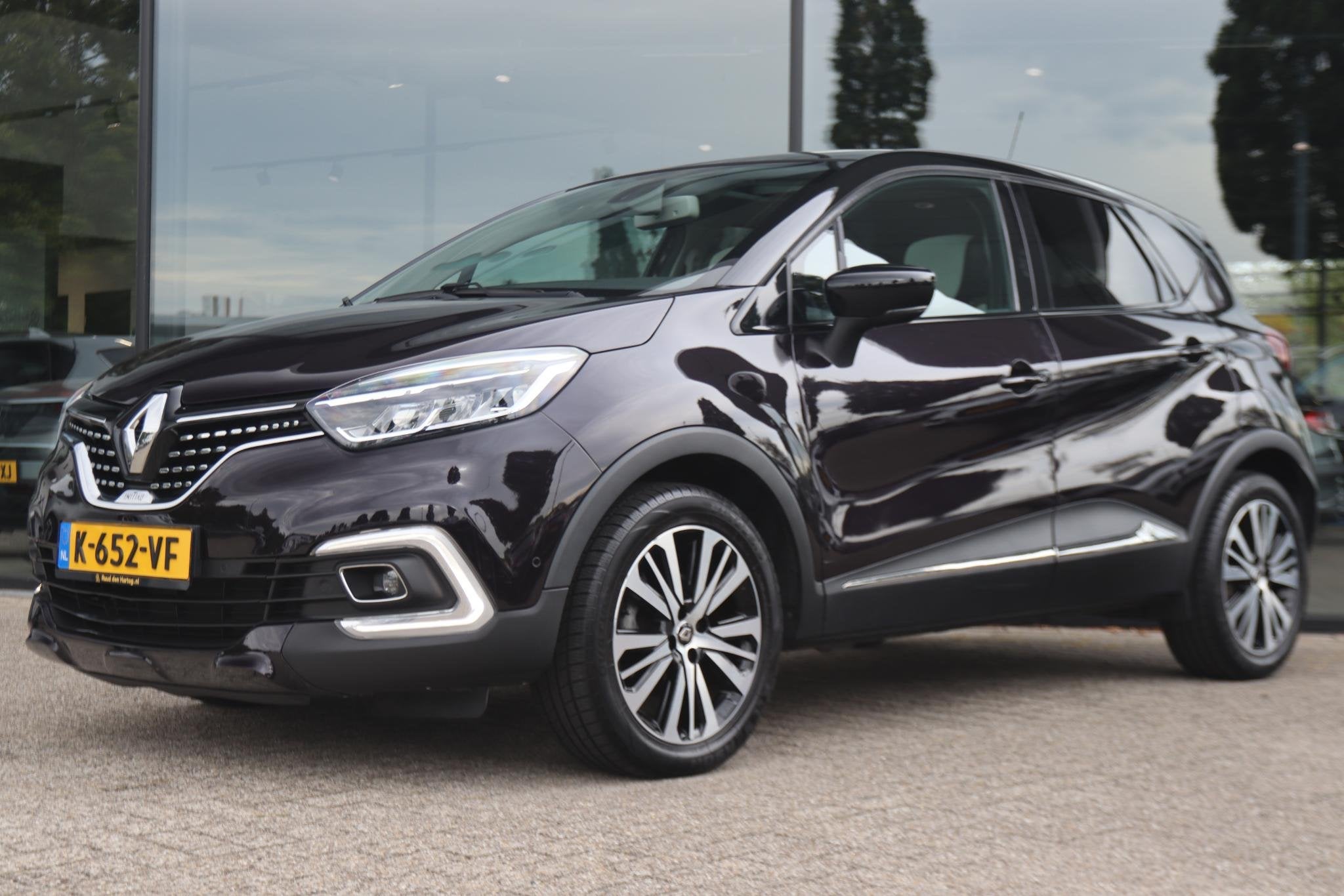RENAULT CAPTUR 1.2 TCE AUT INITIALE PARIS | PANO | BOSE | LE, Auto's, Gebruikt, Euro 6, 4 cilinders, 635 kg