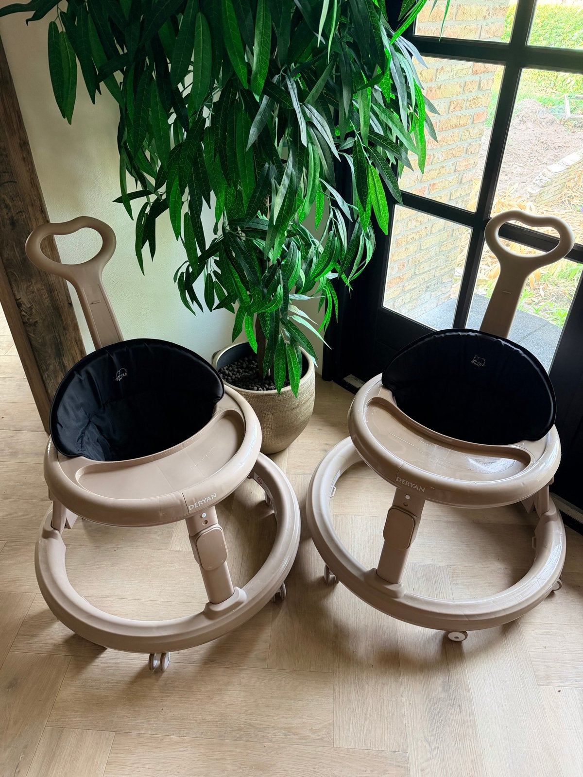 2x Deryan Loop Stoel - Baby Walker, Ophalen, Zo goed als nieuw