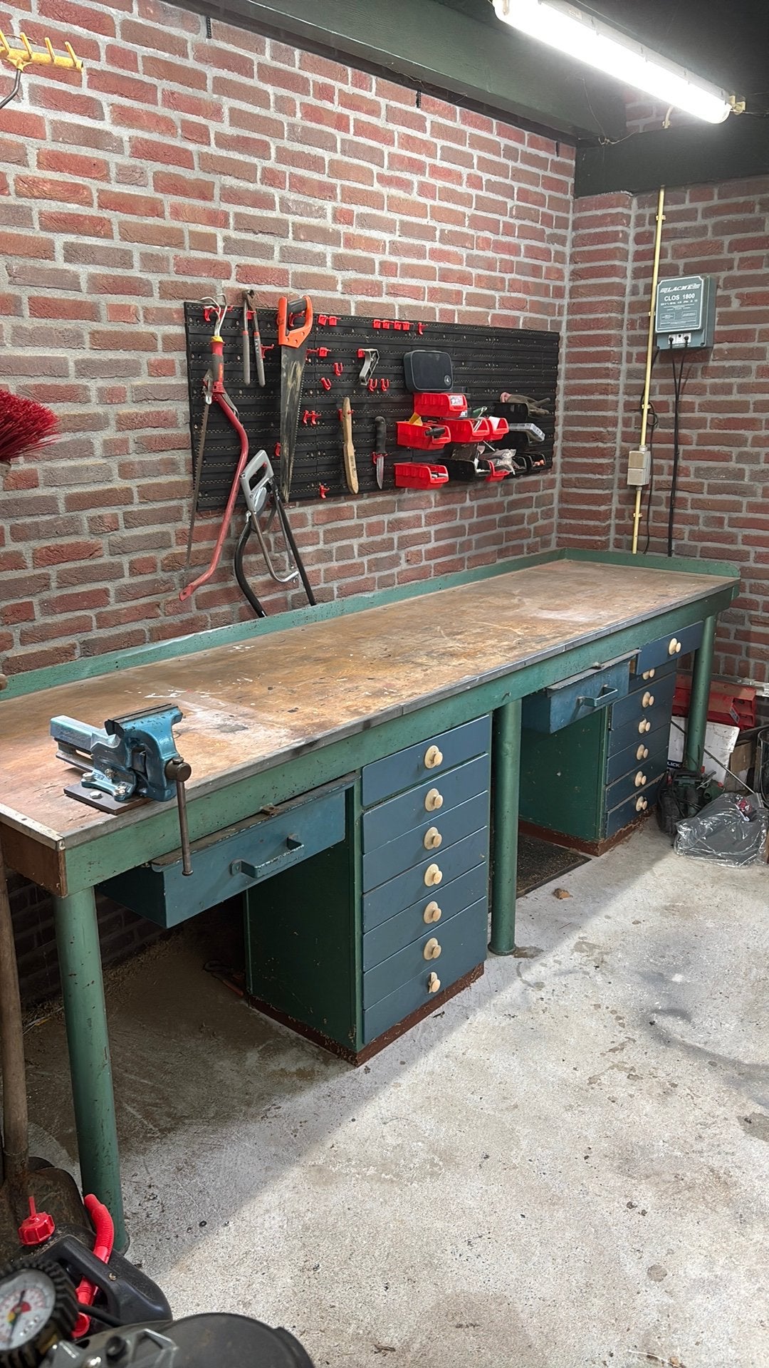 Vintage werkbank, Ophalen, Gebruikt, Bankschroef
