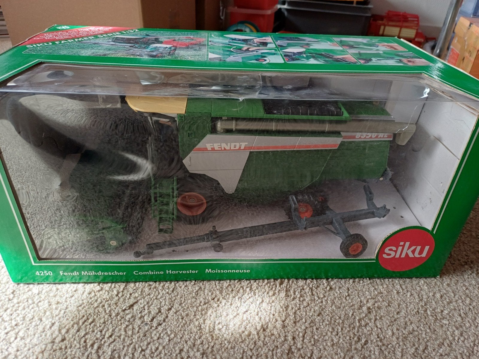 Britains Siku Fendt 8350 combine, Hobby en Vrije tijd, Modelauto's | 1:32, Ophalen of Verzenden, Zo goed als nieuw, Tractor of Landbouw
