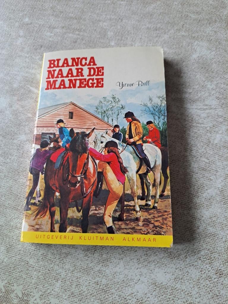 Bianca naar de Manege - Yvonne Baall (Jeugdboek), Boeken, Ophalen, Gelezen, Yvonne Baall, Fictie