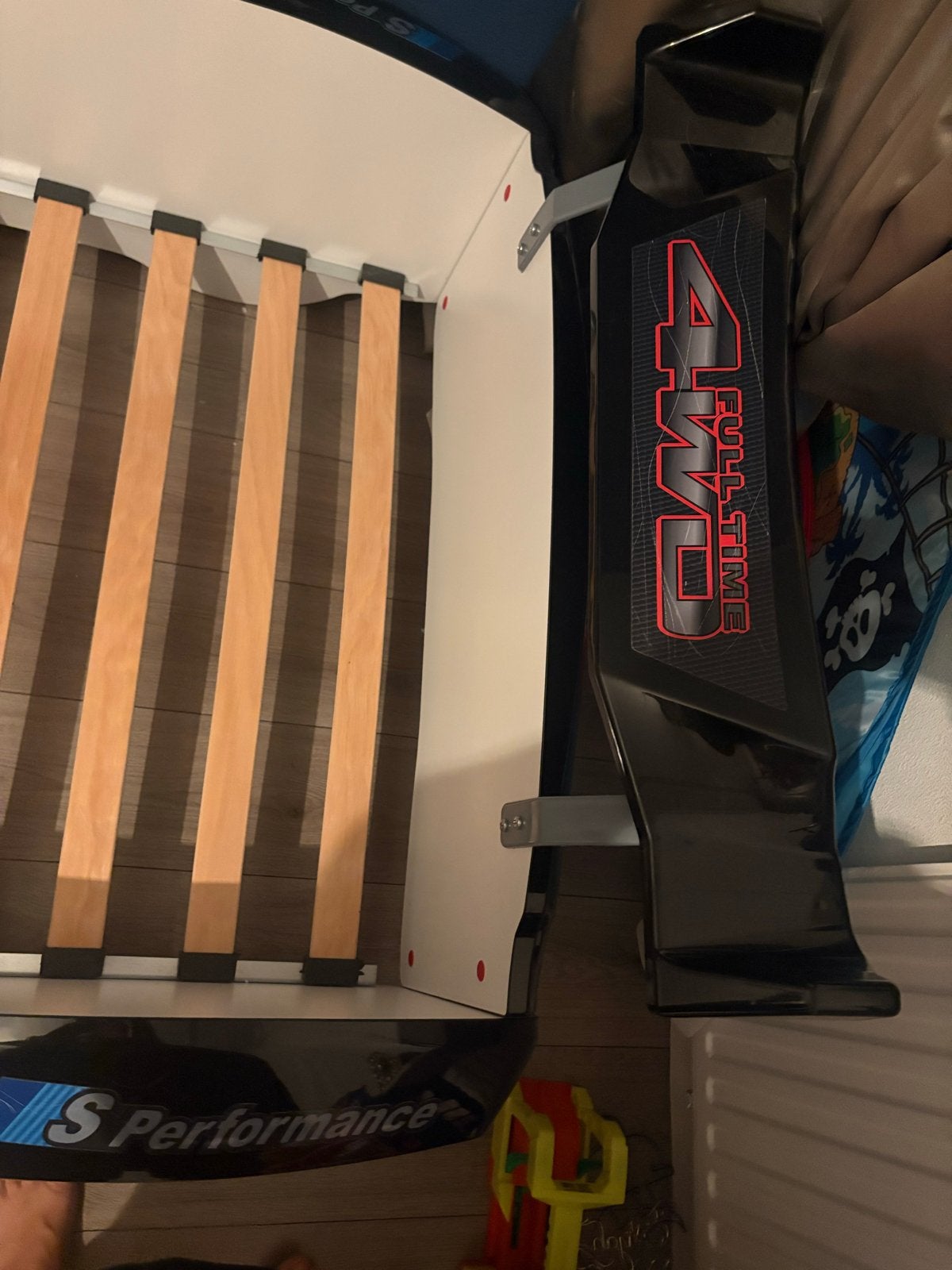 Stoere racd  kinderauto-bed, Ophalen, 85 tot 100 cm, Gebruikt, Lattenbodem