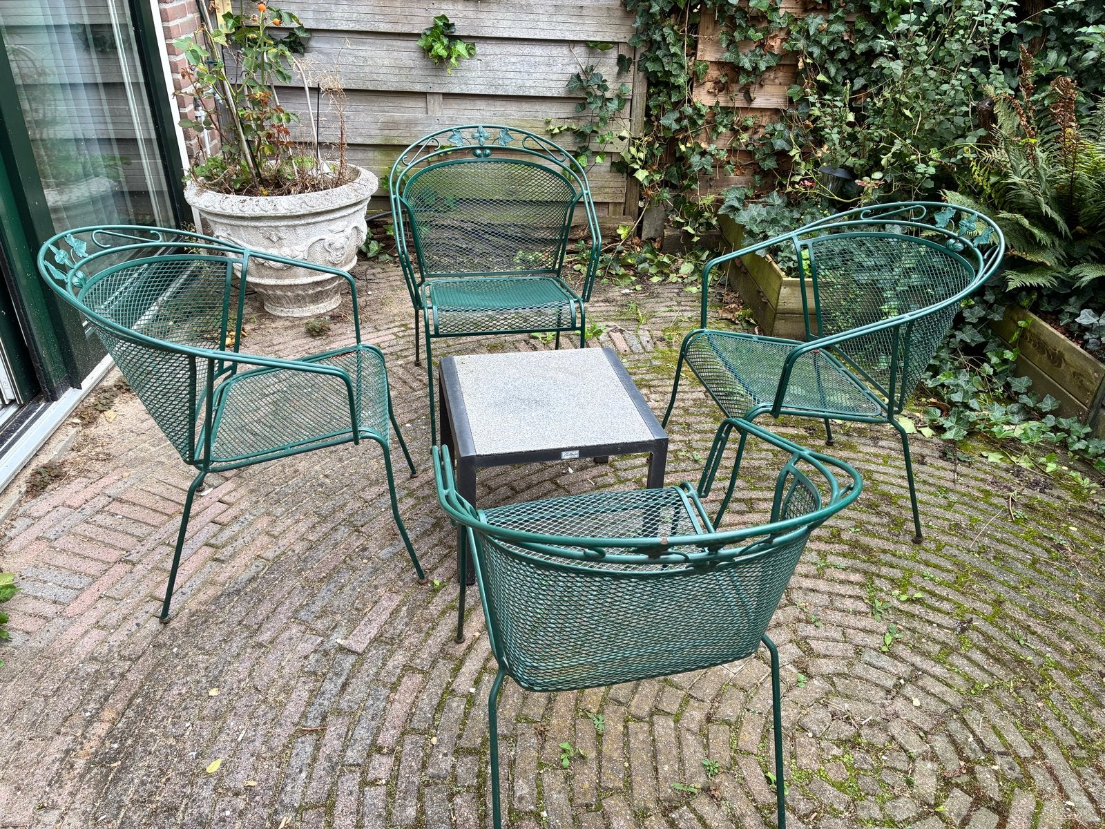 Groene metalen tuinset met 4 stoelen en bijzettafel, Ophalen, Gebruikt, Stoel, Tuinset