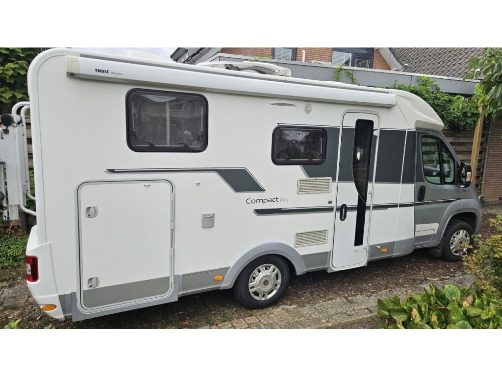 Adria compact plus SL (1061410), Caravans en Kamperen, Automaat, Chemisch toilet, Ringverwarming, Fiat