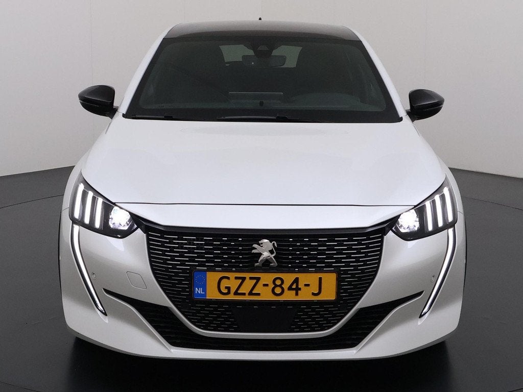 Peugeot 208 1.2 PureTech GT-Line | Navigatie | Panorama dak, 12 maanden, Gebruikt, Euro 6, 1199 cc
