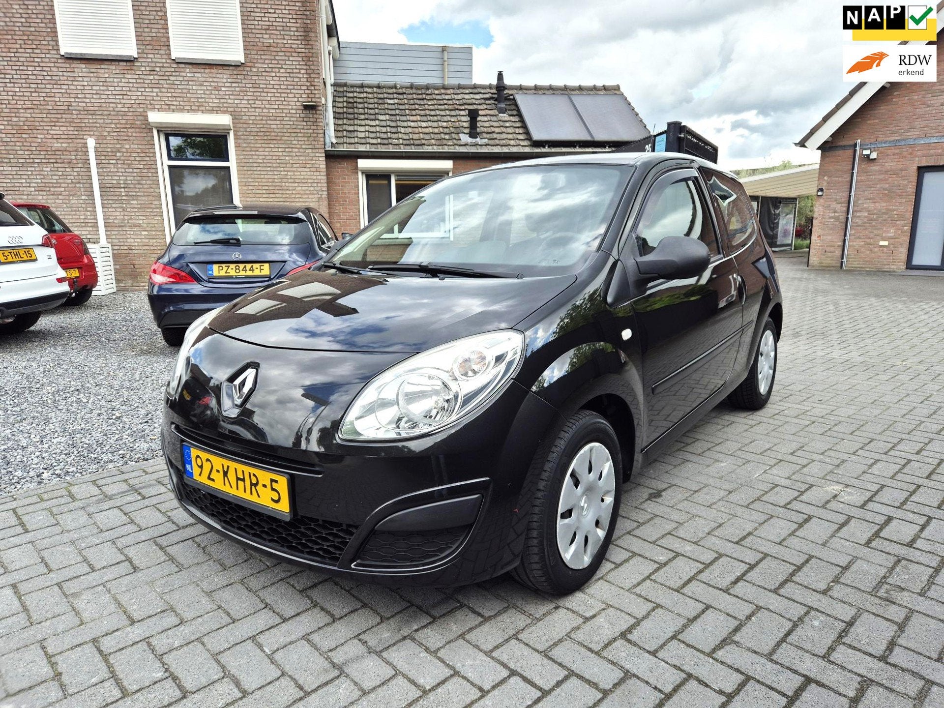 Renault Twingo 1.2 Authentique Airco, Auto's, Renault, Voorwielaandrijving, Gebruikt, 31 €/maand, 4 cilinders