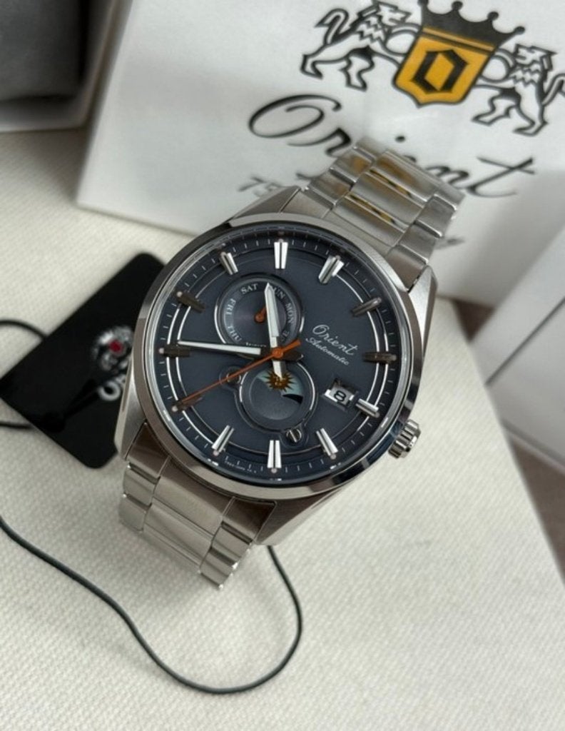 Orient Stretto Sun & Moon – 75th Anniversary Limited Edition, Overige merken, Staal, Staal, Polshorloge