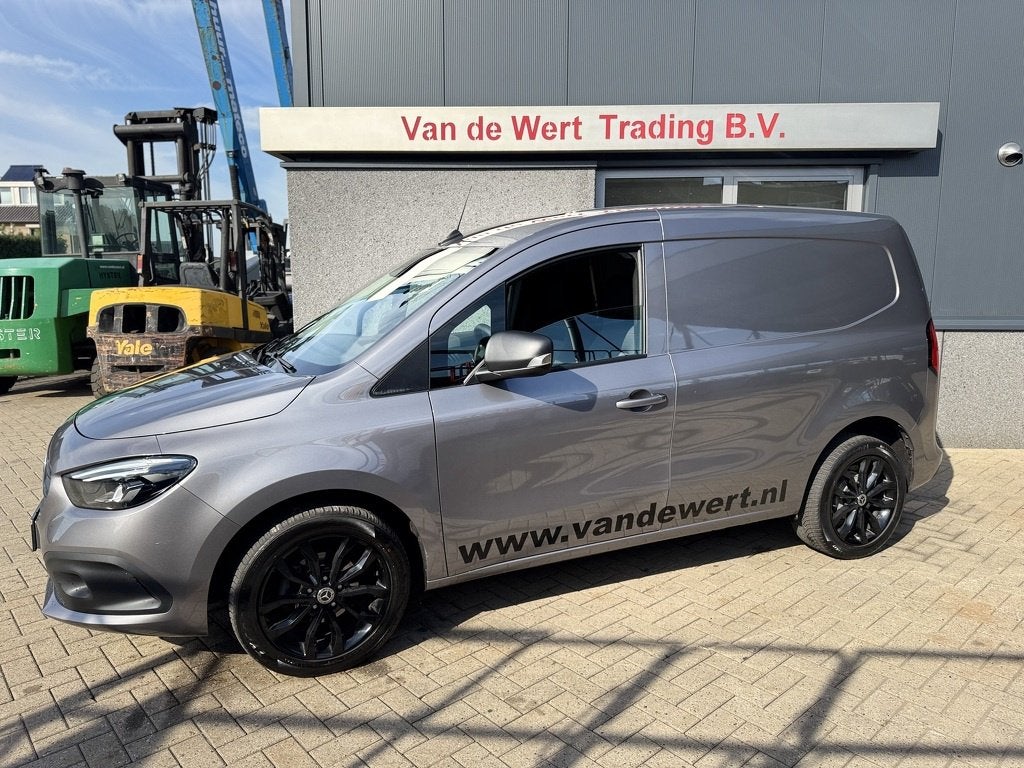 Mercedes-Benz Citan 110 CDI 95PK Diesel 2021 Airco / DAB + /, Auto's, Gebruikt, Mercedes-Benz, Bedrijf, Zilver of Grijs