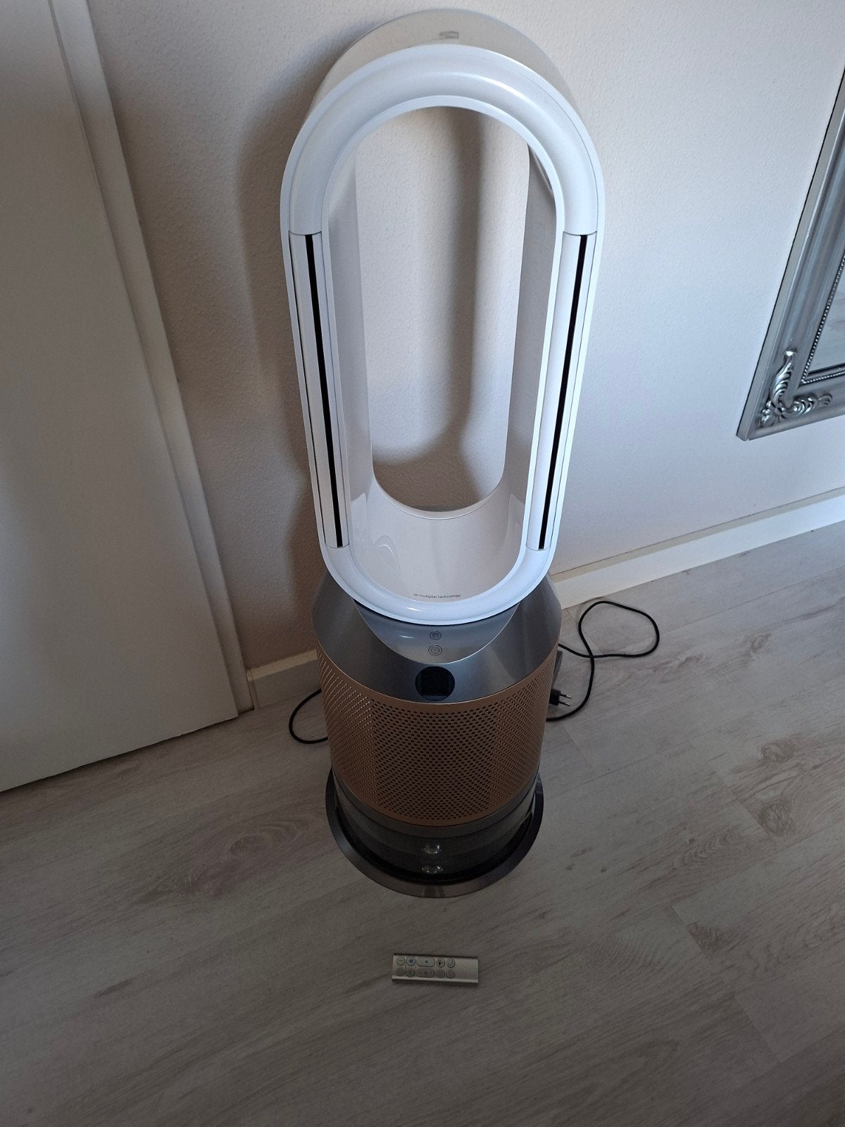 Dyson PH04 luchtbevochtiger, Ophalen of Verzenden, Zo goed als nieuw, Torenventilator