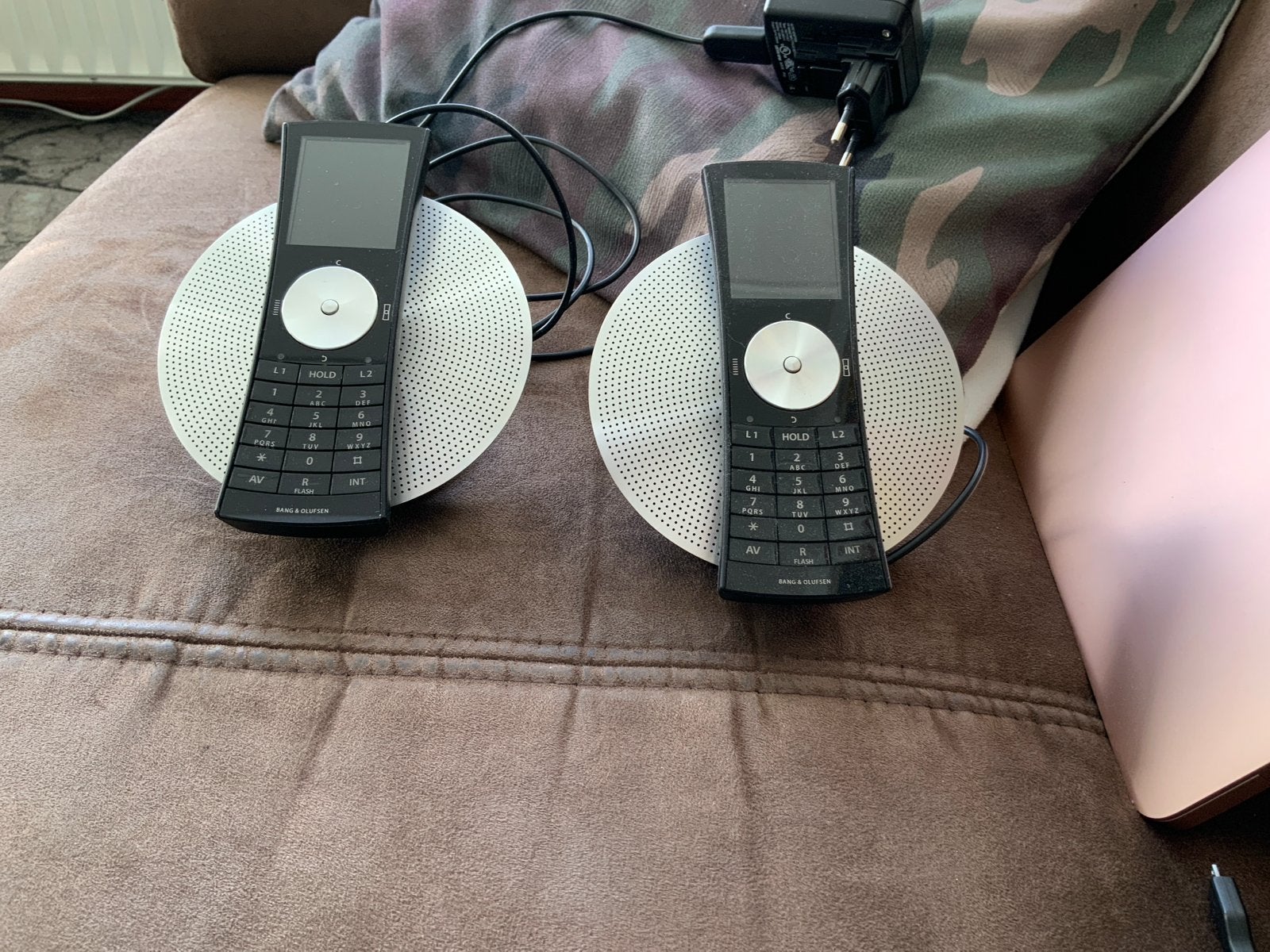 Bang & Olufsen BeoCom 5 & BeoLine 2 DECT-telefoons, Telecommunicatie, Ophalen of Verzenden, Gebruikt, 2 handsets