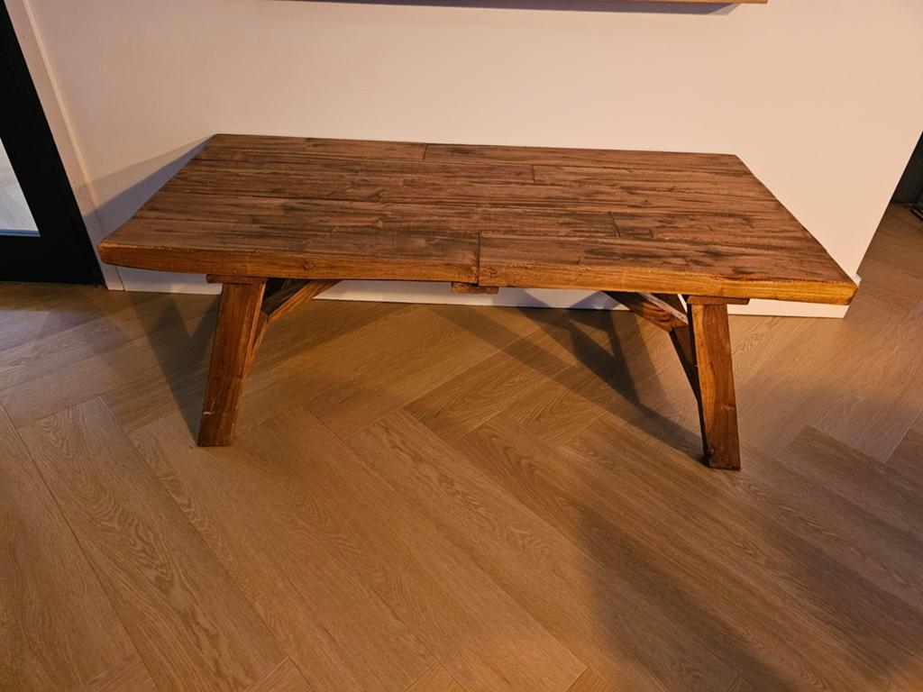 Robuuste houten salontafel - Landelijke stijl, Huis en Inrichting, Gebruikt, 100 tot 150 cm, Landelijke stijl, Minder dan 50 cm